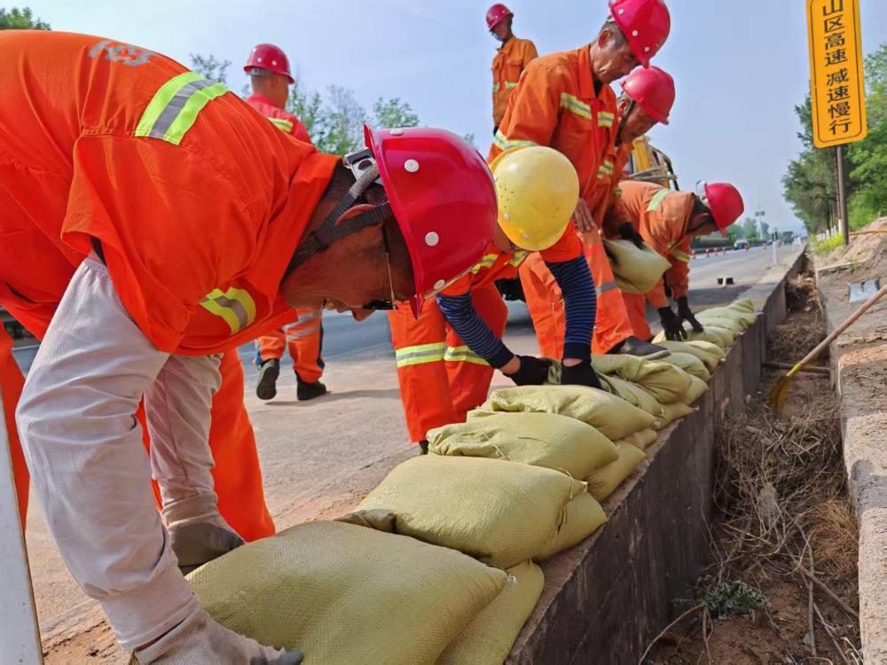 防汛应急演练 (1).jpg