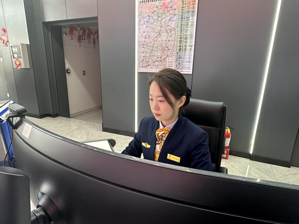 晋城公司：一线交控人 十七载坚守，，，，，织就高速公路清静网 (2).jpg